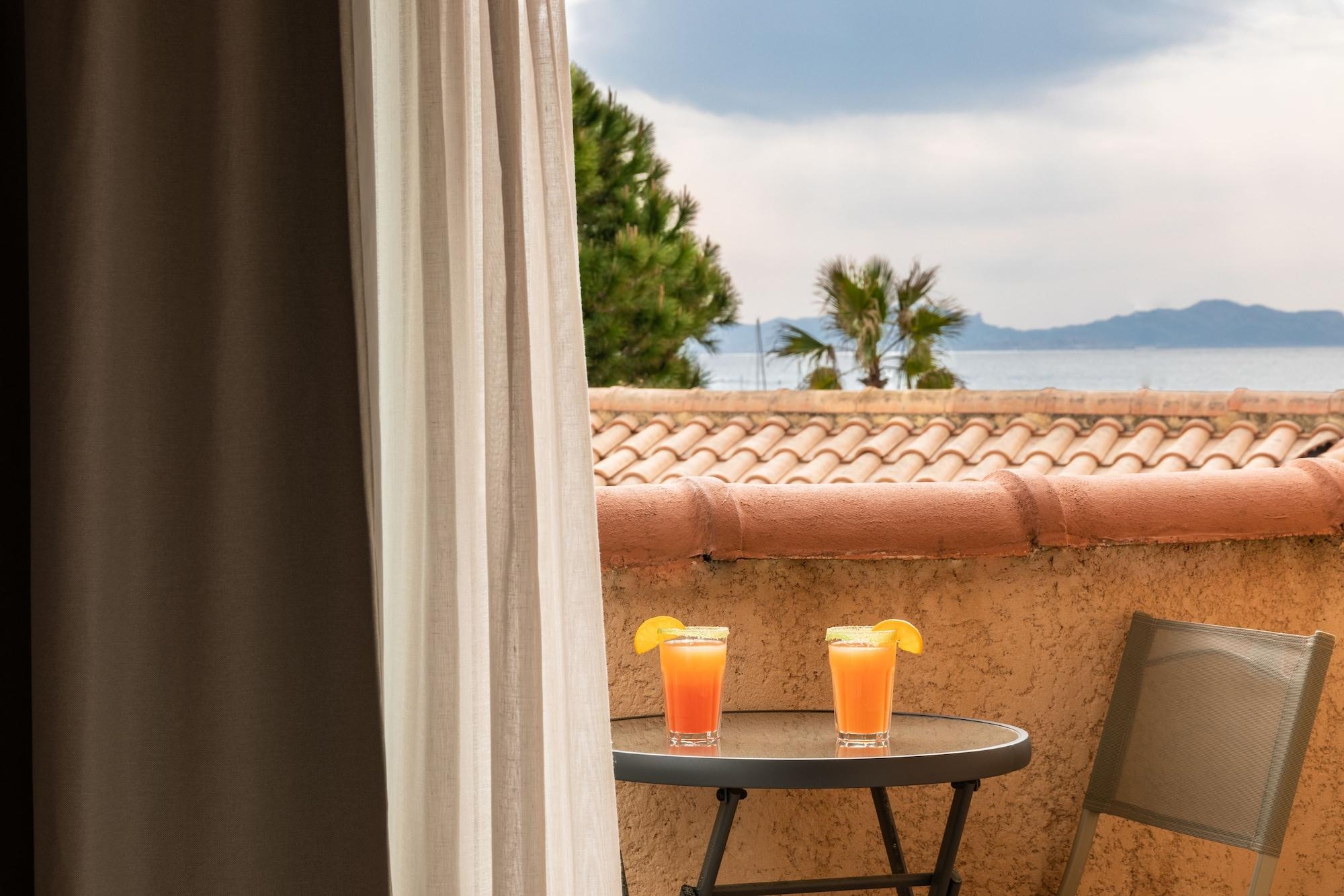Hotel Paradou Mediterranee, BW Signature Collection By Best Western Соссе-ле-Пен Экстерьер фото